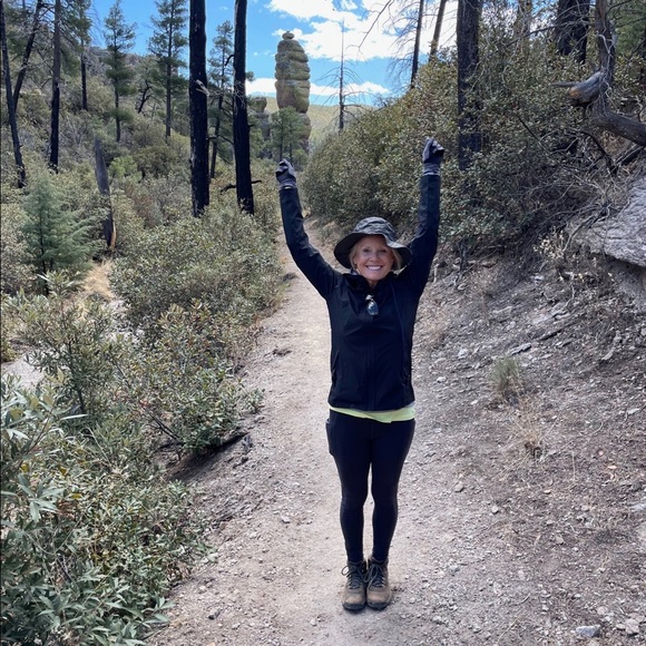 Meet your Posher, Andrea - Picture 6 of 16